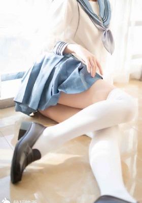顶女人臀部泄精视频