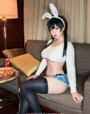 春原庄的管理人小姐
